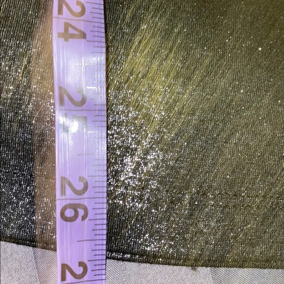 Allen  B L Red metallic sequins pocket Top L - Picture 9 of 10